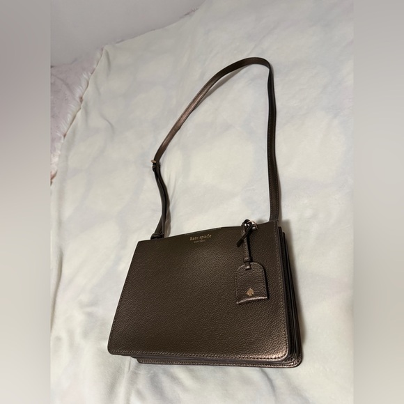 kate spade Handbags - Kate Spade Eva Crossbody Bag in Ash Metallic